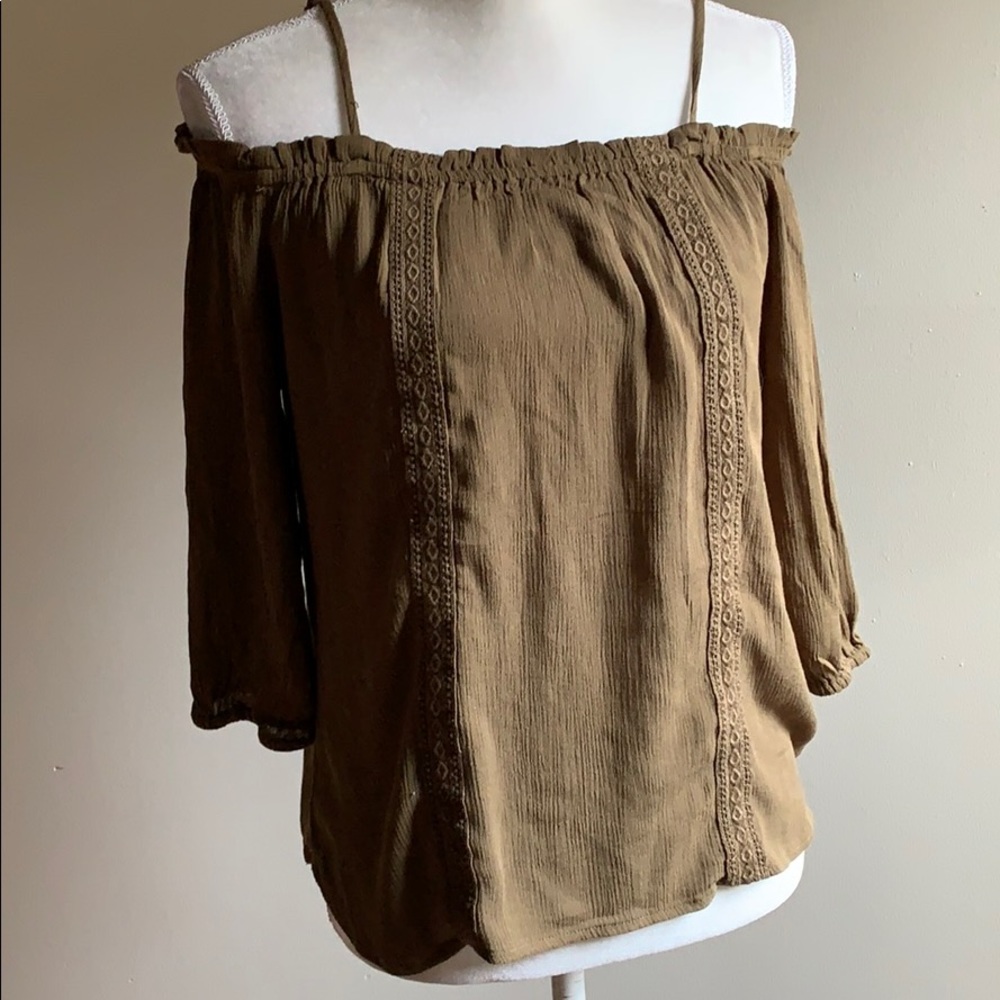 NWT Melrose and Market off shoulder blouse